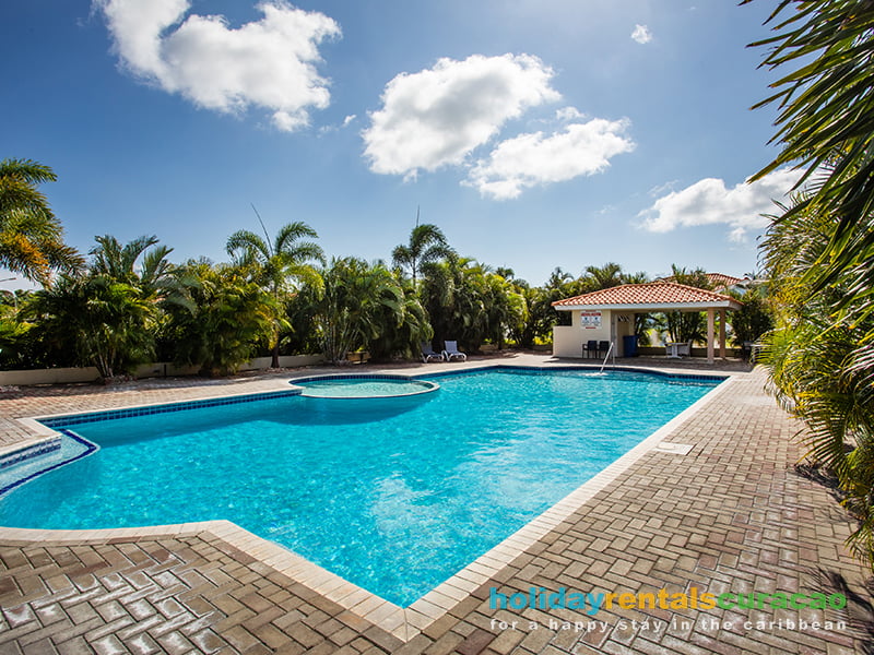 schönes Haus mit Swimmingpool Curacao