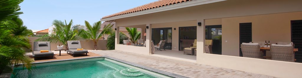 Neu! Villa für 4 Personen mit privatem Pool, 3 Autominuten vom Strand Jan Thiel entfernt und neben Marbella Estate gelegen.