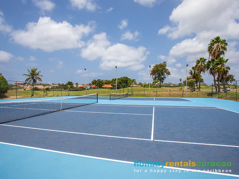 Tennisplatz am blue bay resort Curacao